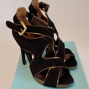 Guess by Marciano size 10, 5 " heel
